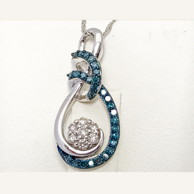 blue-diamond-pendant