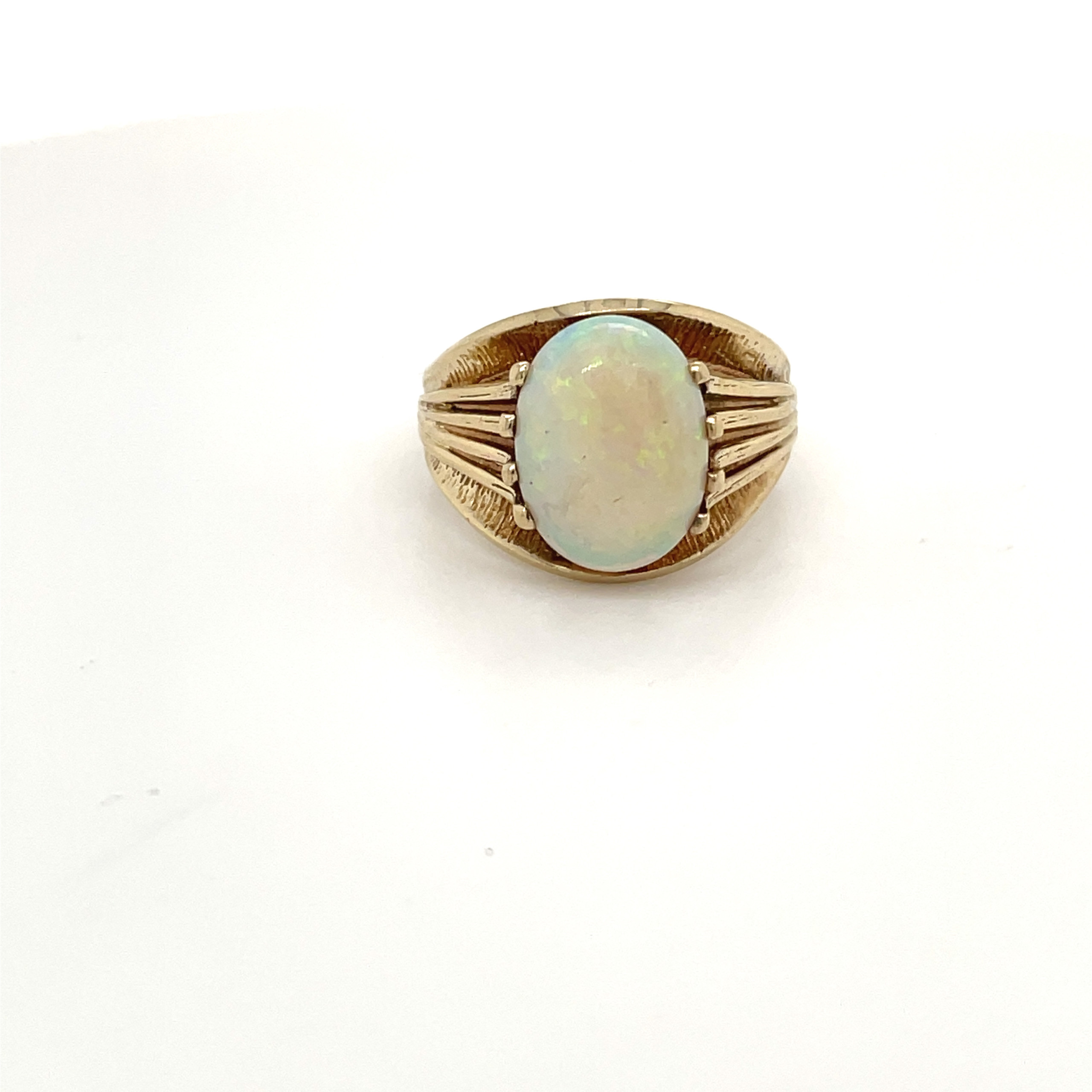 Estate opal ring in 14kt yellow gold Sale $540